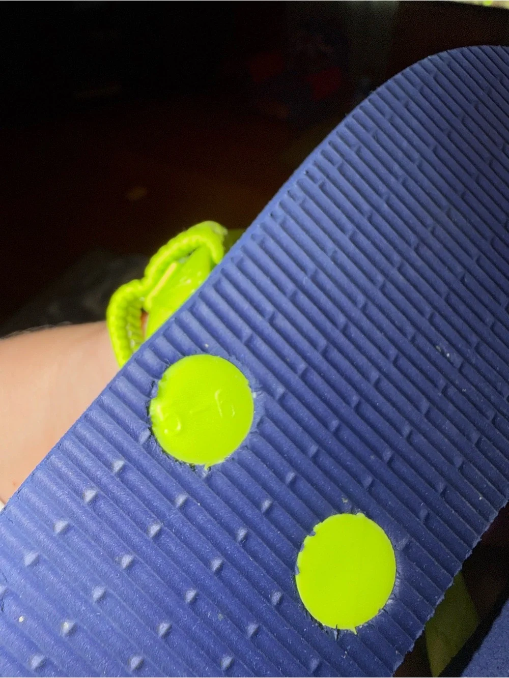 Kids Neon Yellow Strap Flip Flops with Jellyfish Print toddler size 5-6